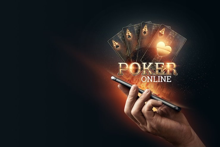 Pengguna meninjau promosi lewat ponsel